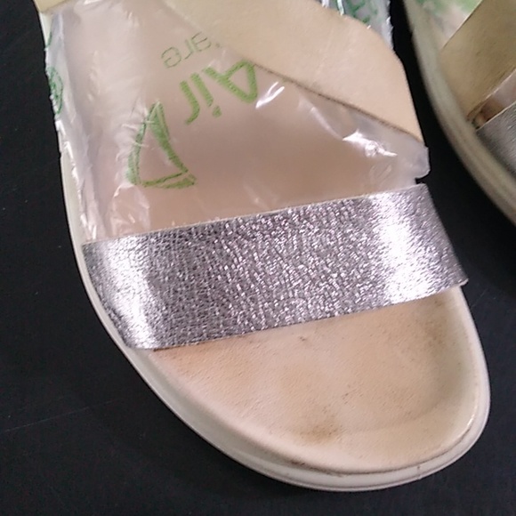 ECCO SIMPIL LEATHER SANDAL VALCRO CLOSURE SIZE 37 CREAM AND SILVER - Picture 6 of 11
